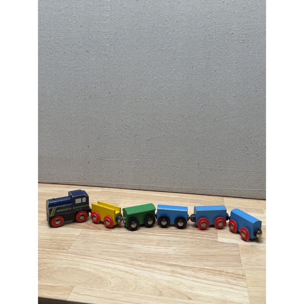 Vintage Wooden Toy Train Set Magnetic Cars Wonder Express Kids Toy